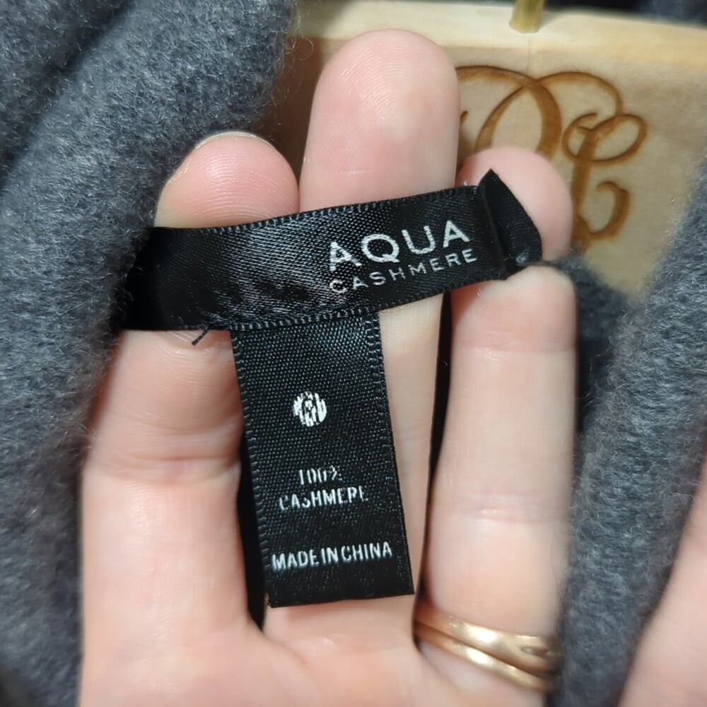 AQUA Cashmere Grey Turtleneck Sweater Women's Size S Charcoal Grey 100% Cashmere - Picture 8 of 8